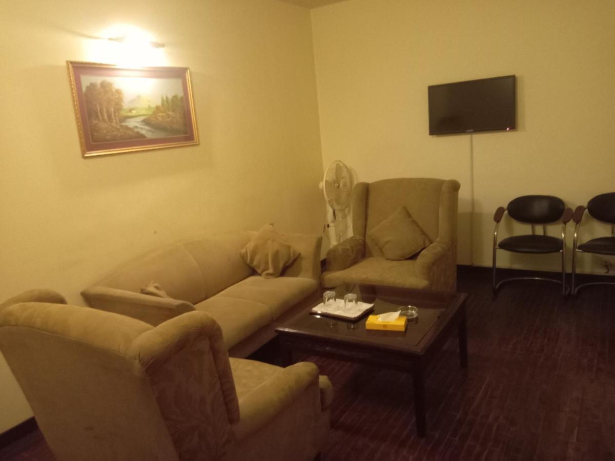 Hotel Shalimar Равалпинди Экстерьер фото