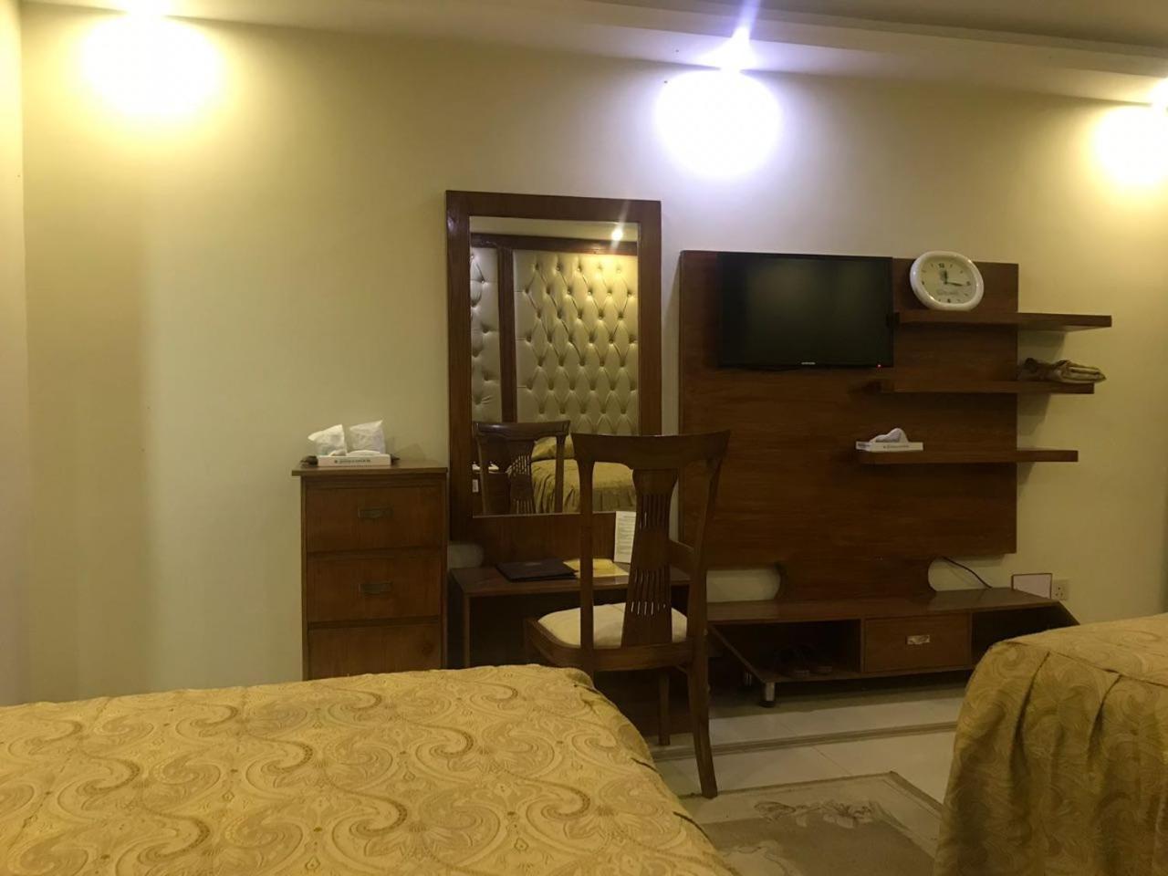 Hotel Shalimar Равалпинди Экстерьер фото